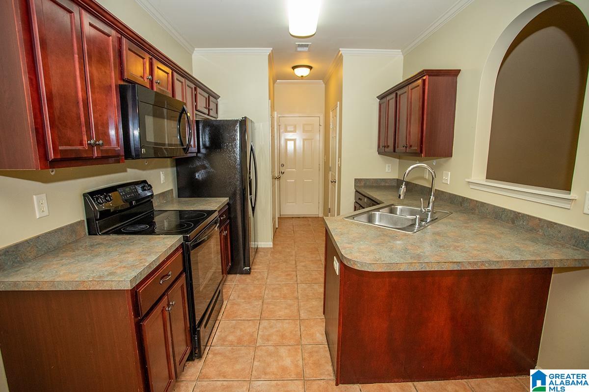 455 Summit Way Fultondale, AL 35068 - Photo 8 of 34