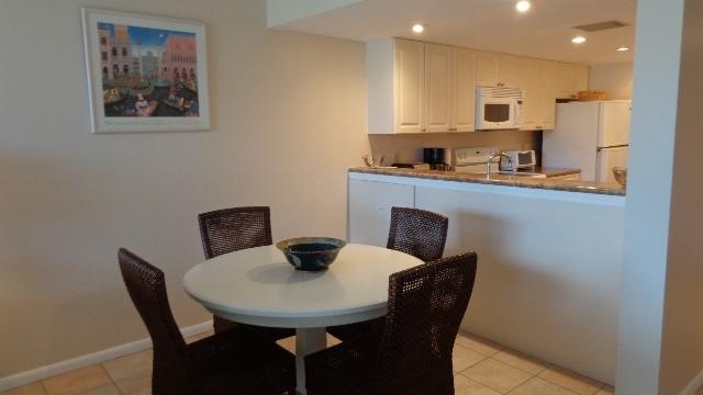 2707 North Ocean Boulevard, Unit 306D Boca Raton, FL 33431 - Photo 14 of 35 Dining Area