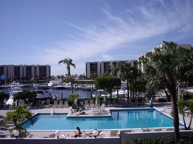 2707 North Ocean Boulevard, Unit 306D Boca Raton, FL 33431 - Photo 28 of 35 Community Pool