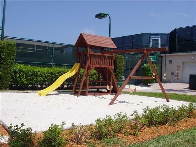 2707 North Ocean Boulevard, Unit 306D Boca Raton, FL 33431 - Photo 32 of 35 Childrens Play Area