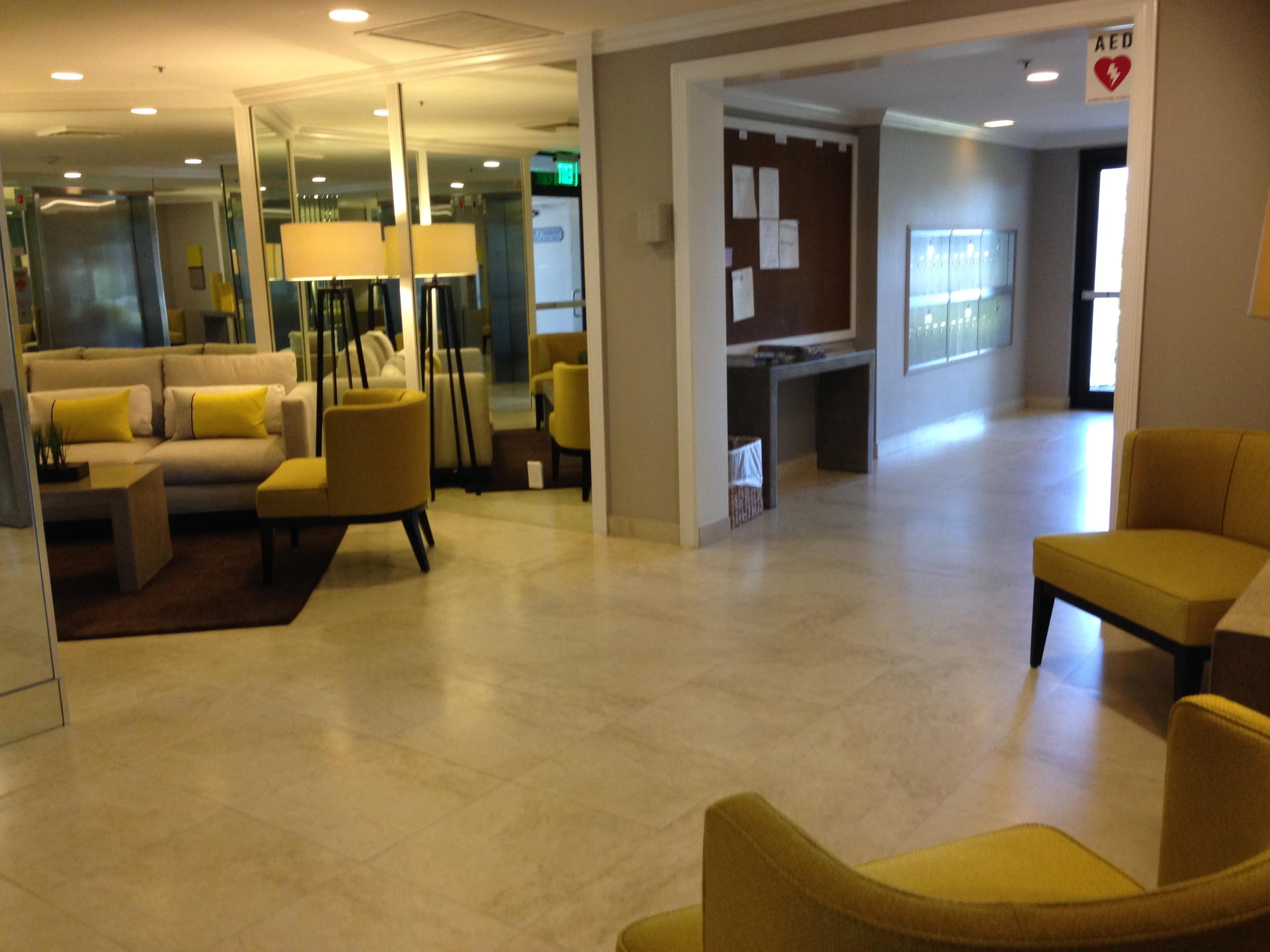 2707 North Ocean Boulevard, Unit 306D Boca Raton, FL 33431 - Photo 4 of 35 Building D Lobby