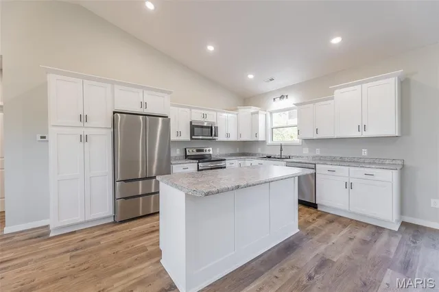 $274,999 | 255 Century Avenue, Poplar Bluff, MO 63901