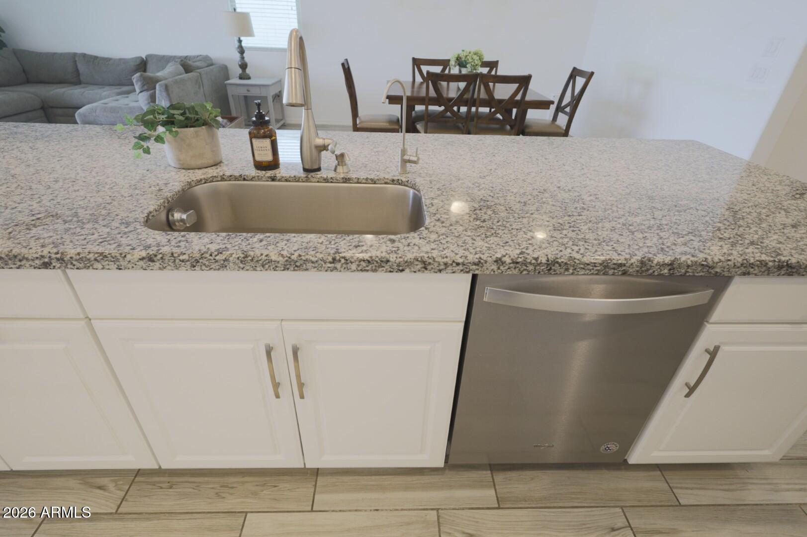 2318 East Harwell Road Phoenix, AZ 85042 - Photo 36 of 89 dishwasher