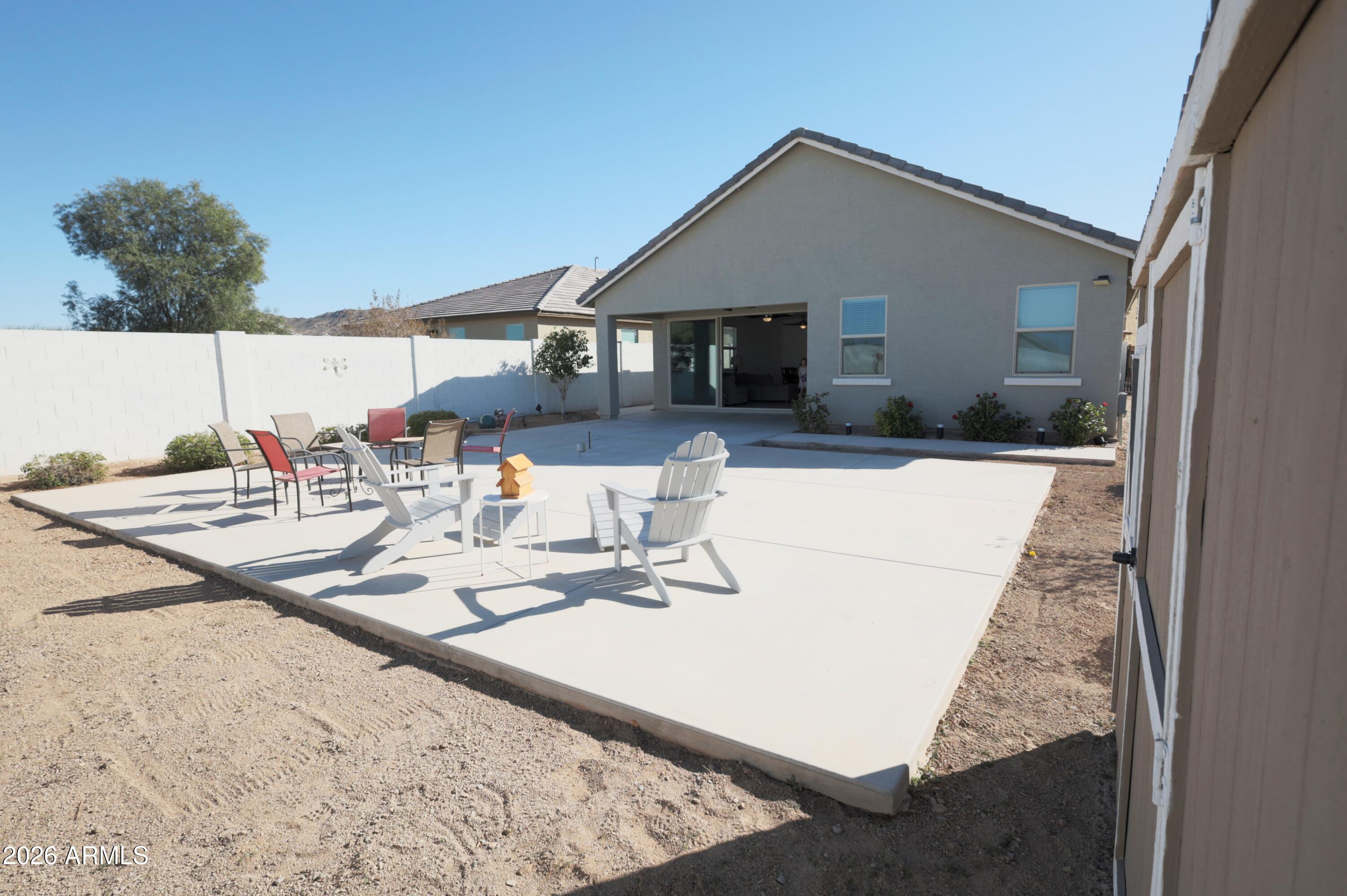 2318 East Harwell Road Phoenix, AZ 85042 - Photo 68 of 89 large backyard slab