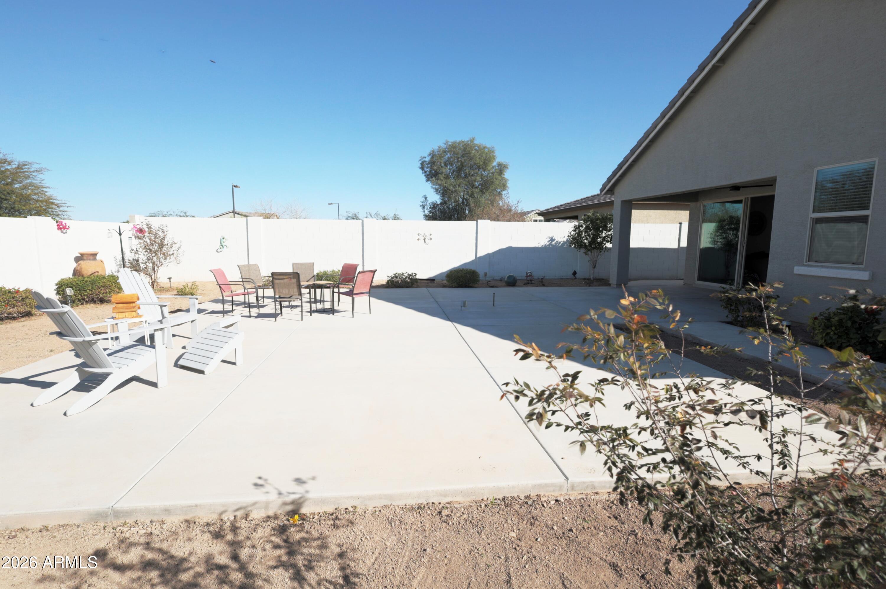 2318 East Harwell Road Phoenix, AZ 85042 - Photo 69 of 89 large backyard slab
