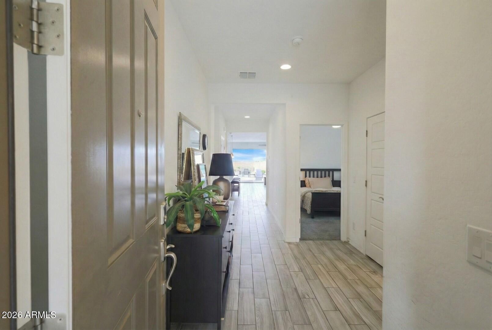 2318 East Harwell Road Phoenix, AZ 85042 - Photo 7 of 89 entry