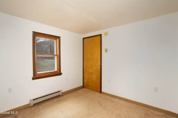 $179,900 | 403 Ashgrove Road, White Creek, NY 12816