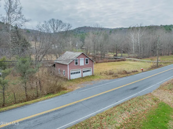 $179,900 | 403 Ashgrove Road, White Creek, NY 12816