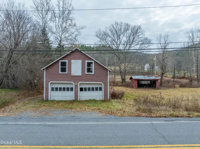 $189,900 | 403 Ashgrove Road, White Creek, NY 12816