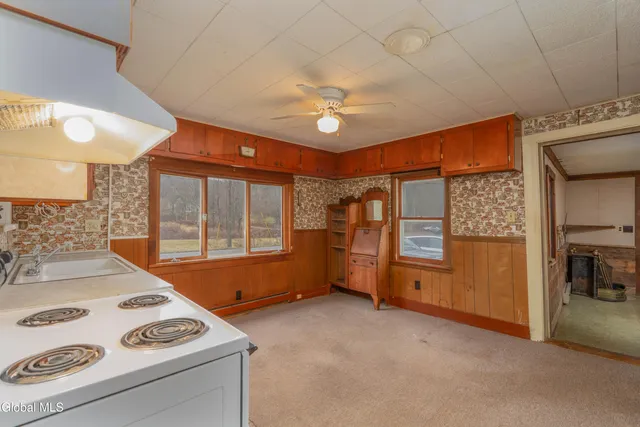 $189,900 | 403 Ashgrove Road, White Creek, NY 12816