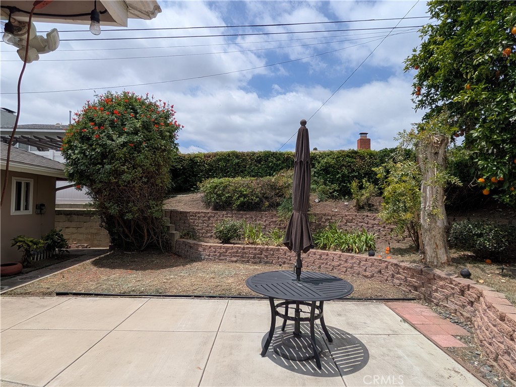 15739 Lone Ridge Place La Mirada, CA 90638 - Photo 29 of 39 Private Sitting Area