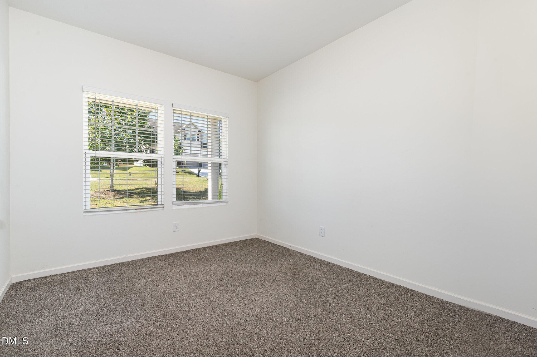 553 North Kennelman Circle Wendell, NC 27591 - Photo 4 of 31 015_file_440