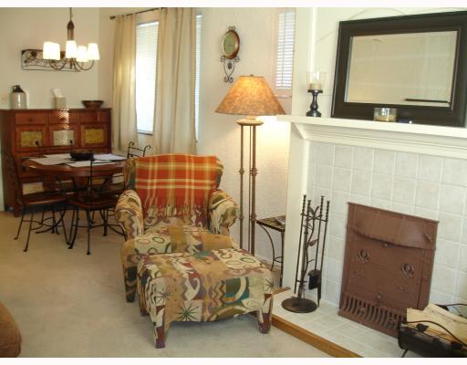 128 Rochester Road Pittsburgh, PA 15229 - Photo 4 of 14 Living Room.