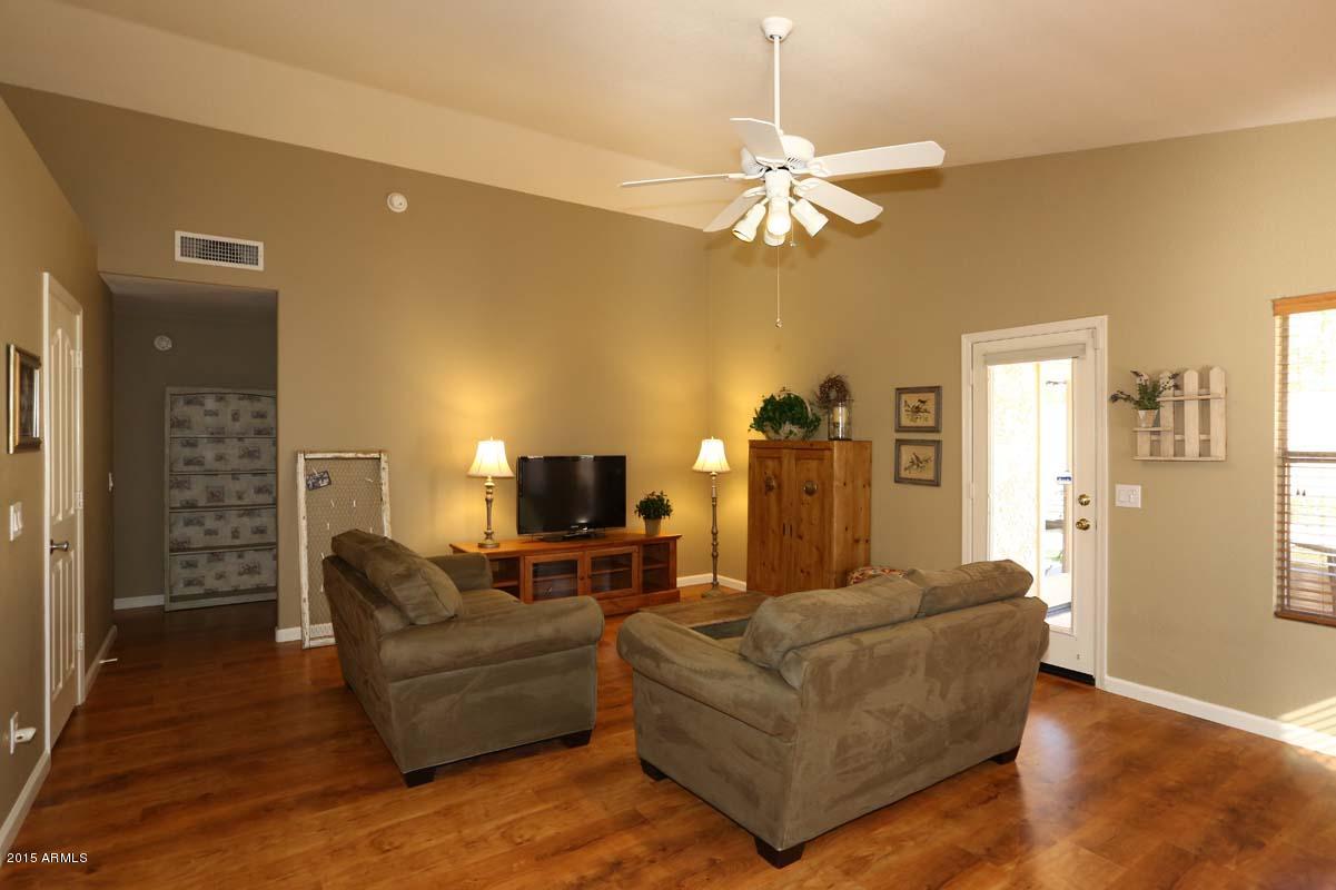 4616 East Jaeger Road Phoenix, AZ 85050 - Photo 15 of 34 jaegerFamily Room