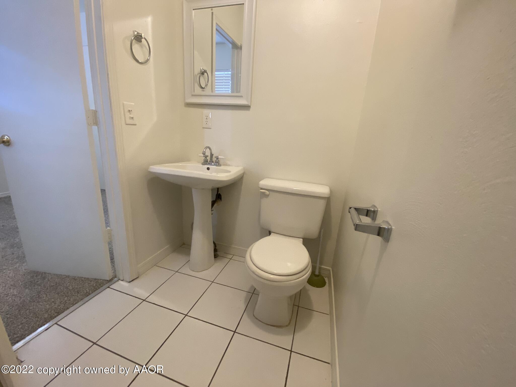 4407 Bowie Street Amarillo, TX 79110 - Photo 12 of 16 Master Bath