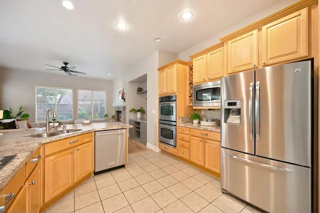 $599,950 | 2726 Heritage Park Lane, Sacramento, CA 95835