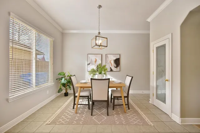 $599,950 | 2726 Heritage Park Lane, Sacramento, CA 95835