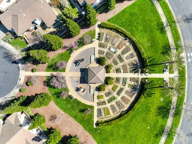 $599,950 | 2726 Heritage Park Lane, Sacramento, CA 95835