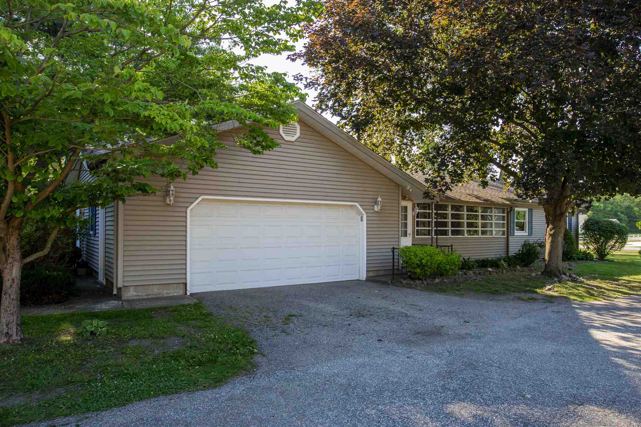 23010 Adams Road South Bend, IN 46628 - Photo 3 of 36