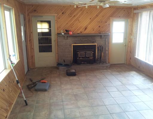 247 Pierce Road Lincoln, PA 15037 - Photo 4 of 4 Family Room.