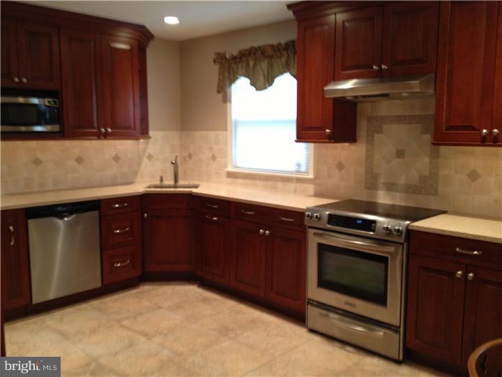 205 Kent Road Wyncote, PA 19095 - Photo 11 of 24 Kitchen
