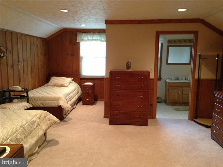 205 Kent Road Wyncote, PA 19095 - Photo 17 of 24 Bedroom 4