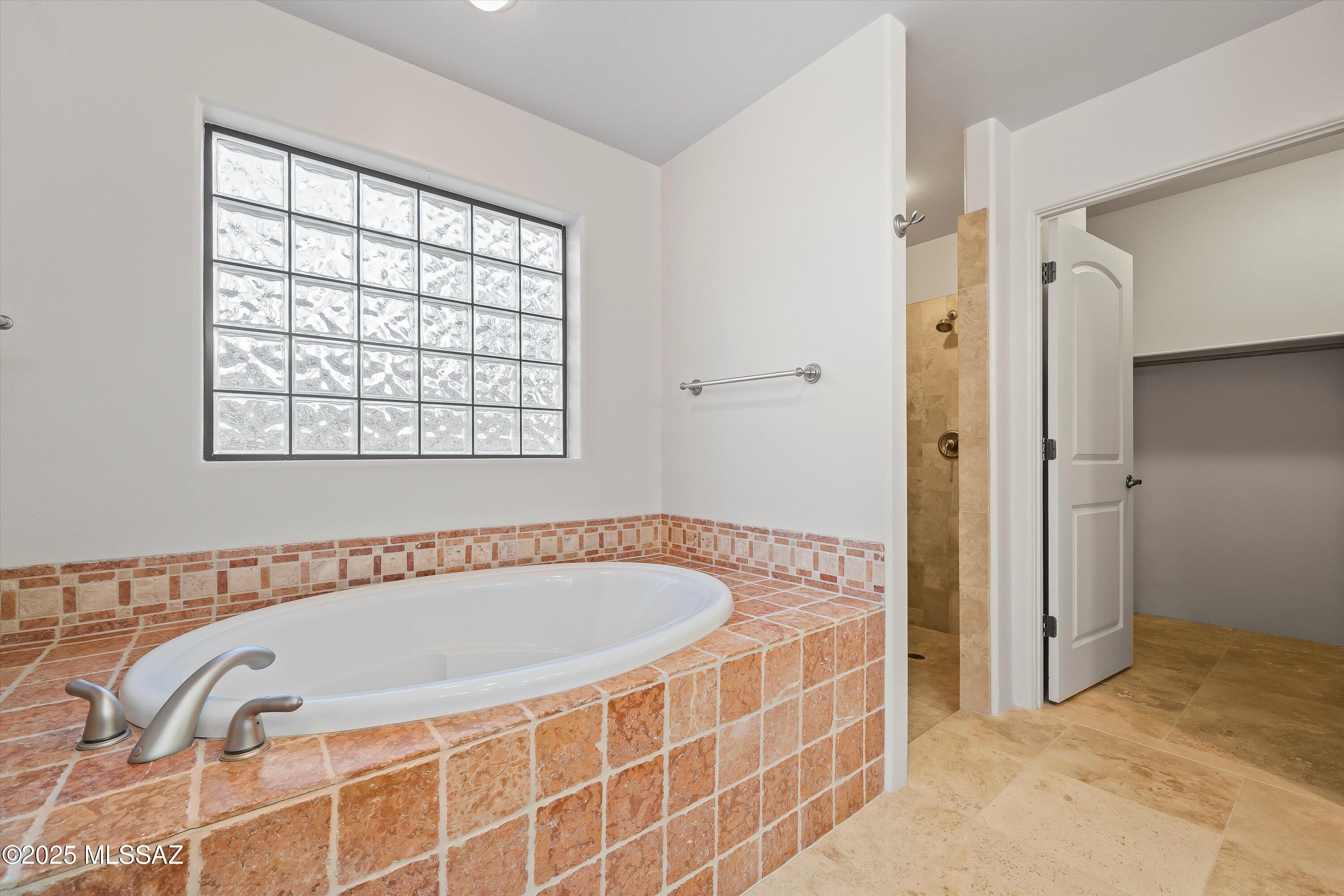 16131 North Meadowcrest Road Tucson, AZ 85739 - Photo 25 of 52 Gallery Image 25