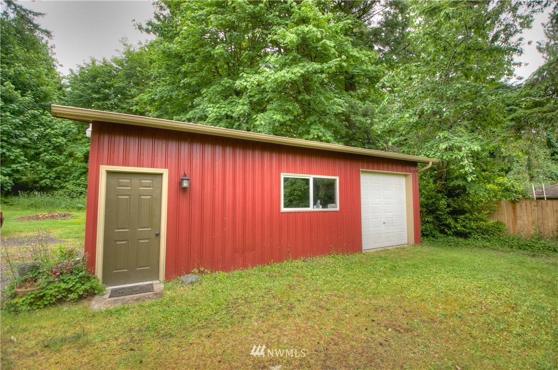 7149 Fairview Road Southwest Olympia, WA 98512 - Photo 21 of 25 Gallery Image 21