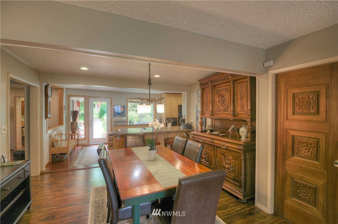 7149 Fairview Road Southwest Olympia, WA 98512 - Photo 9 of 25 Gallery Image 9