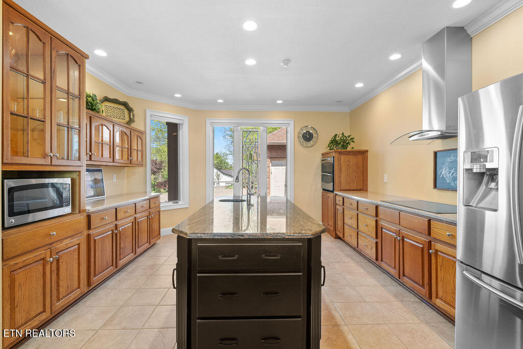 515 Dudala Circle Loudon, TN 37774 - Photo 13 of 48 Spacious Kitchen