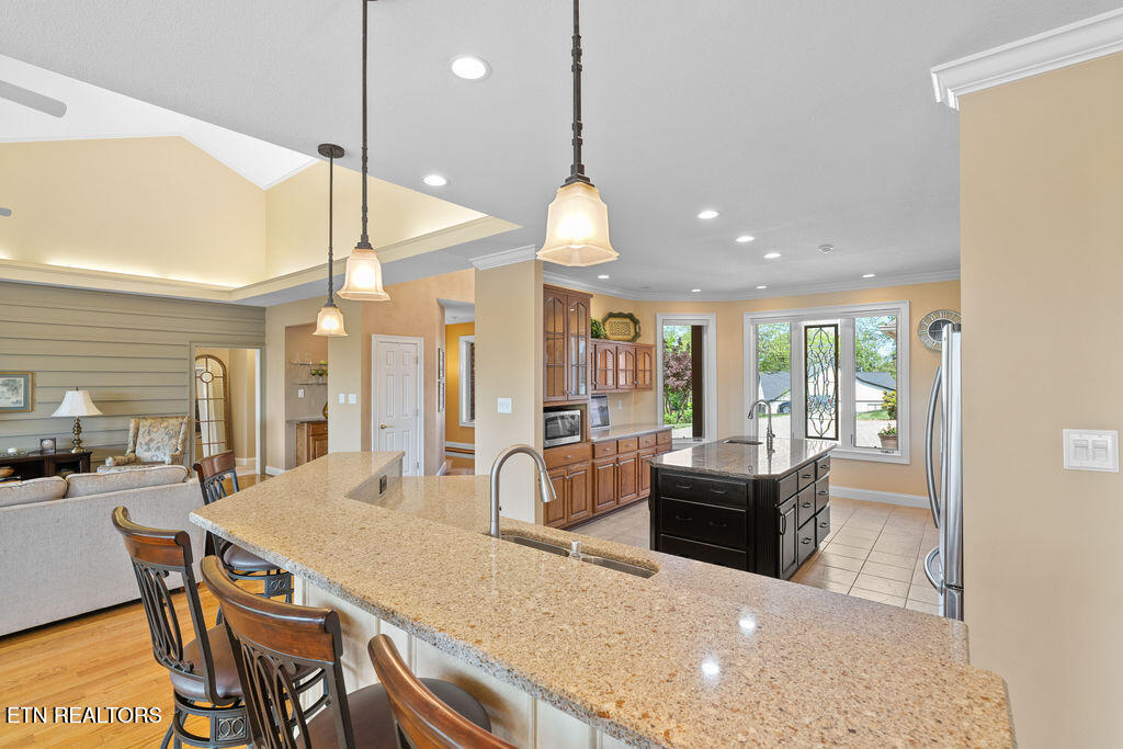 515 Dudala Circle Loudon, TN 37774 - Photo 17 of 48 Breakfast Bar w/ Sink