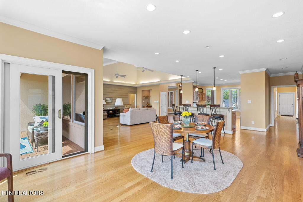 515 Dudala Circle Loudon, TN 37774 - Photo 9 of 48 OPen Concept Living Area