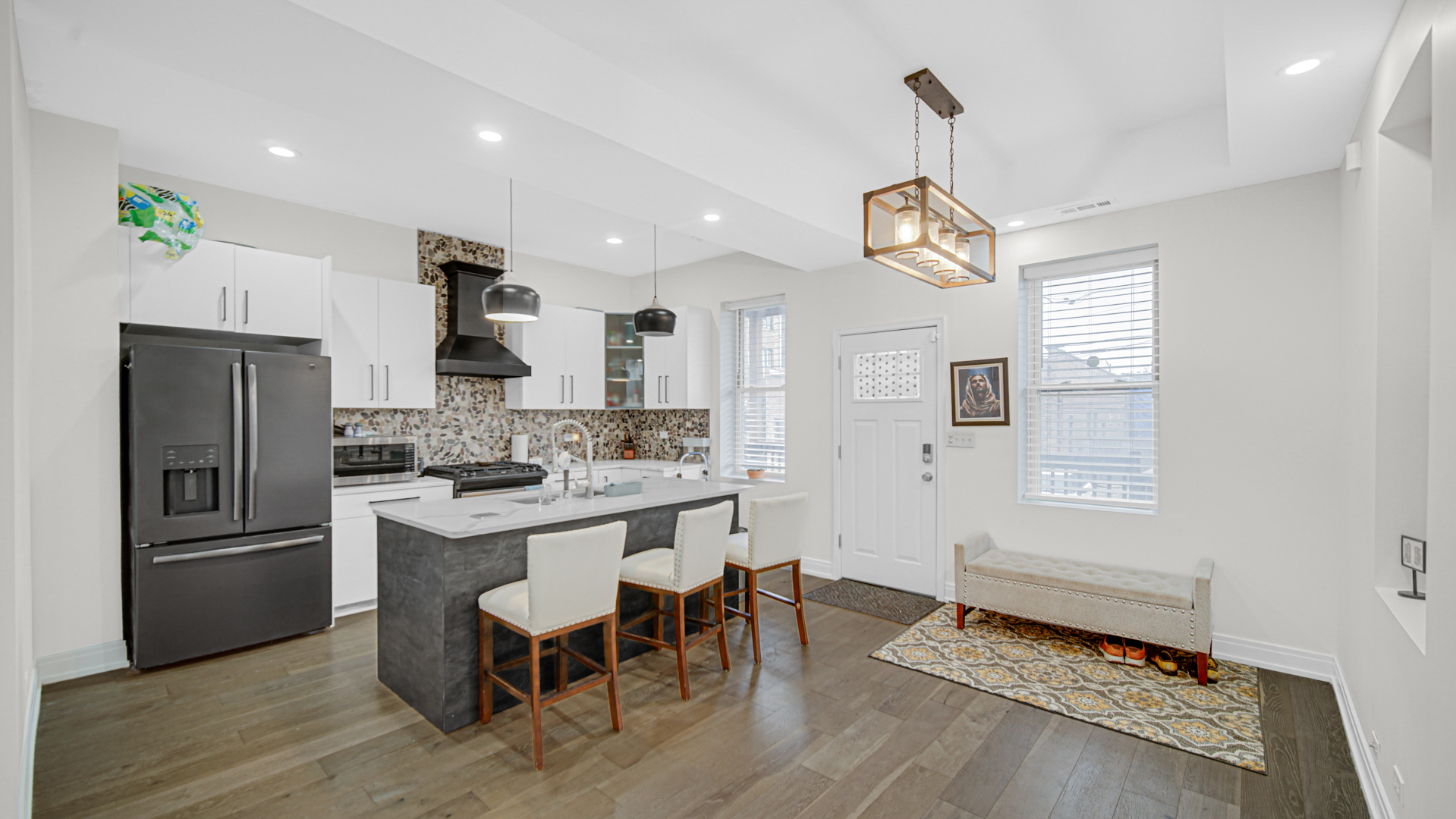 6511 South Evans Avenue Chicago, IL 60637 - Photo 5 of 23