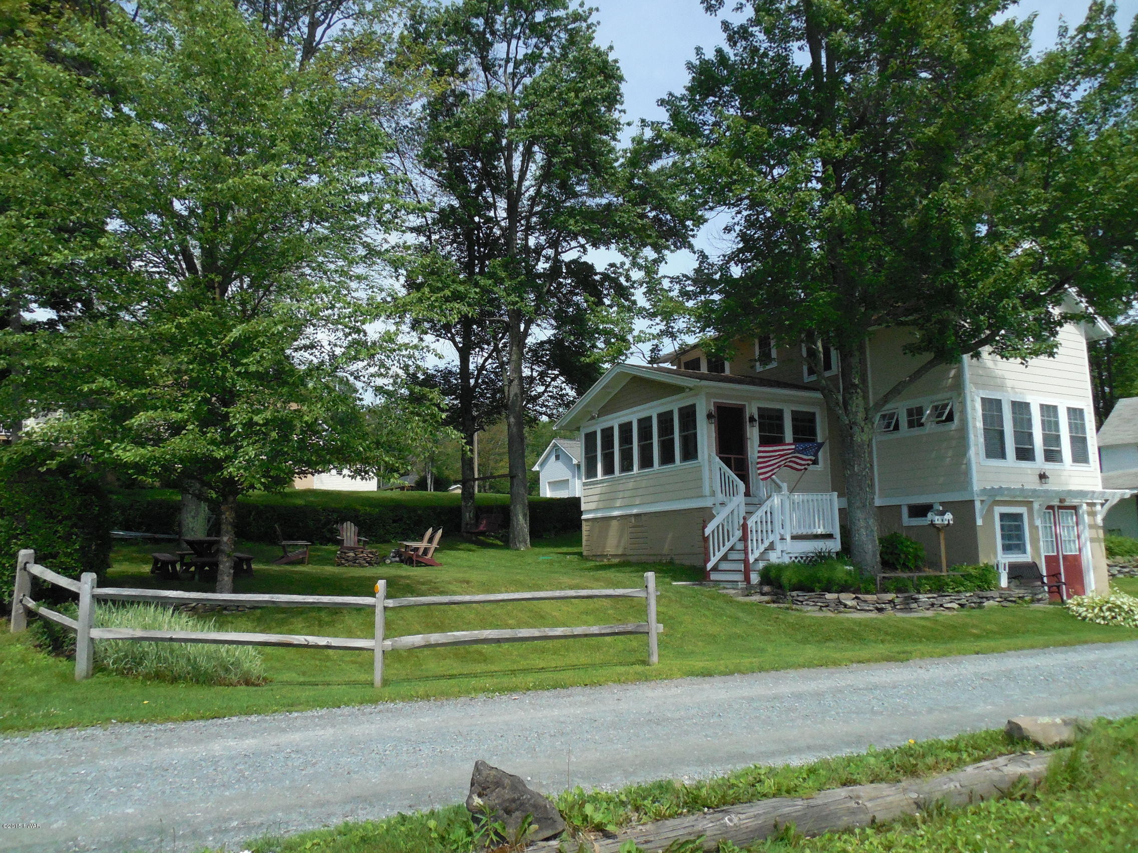 26 West Shore Road Waymart, PA 18472 - Photo 5 of 35