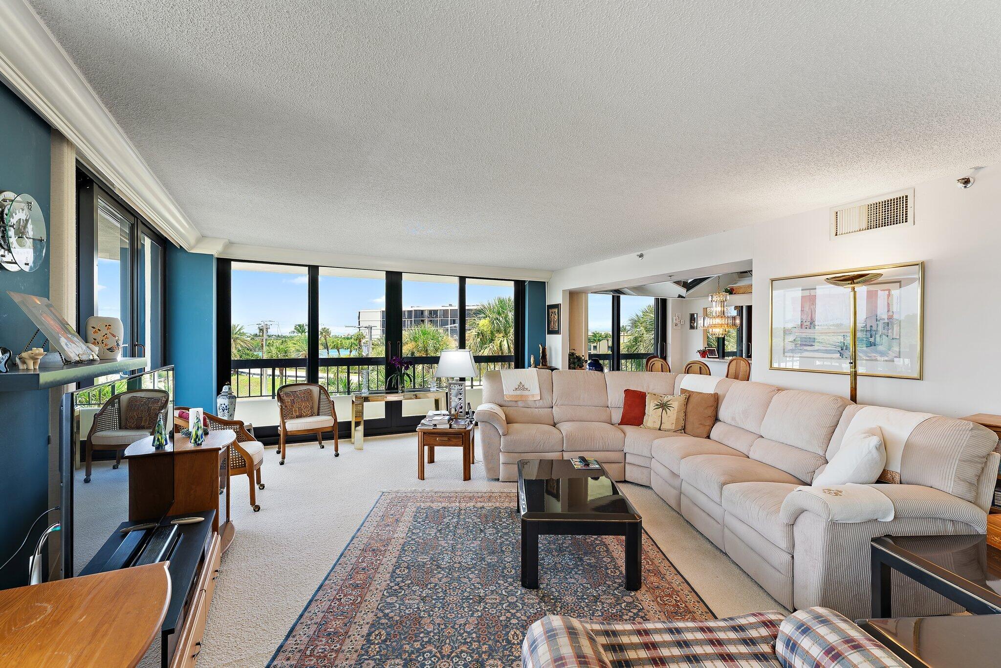 50 South Beach Road, Unit 304 Jupiter, FL 33469 - Photo 12 of 68 Living room