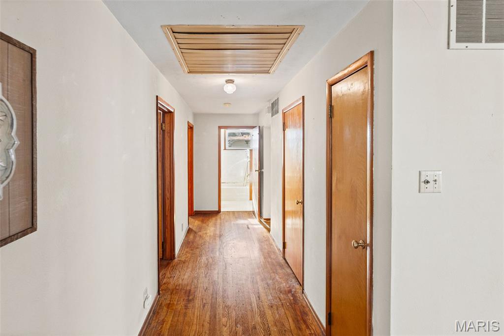 214 West 4th Street Hartford, IL 62048 - Photo 11 of 35