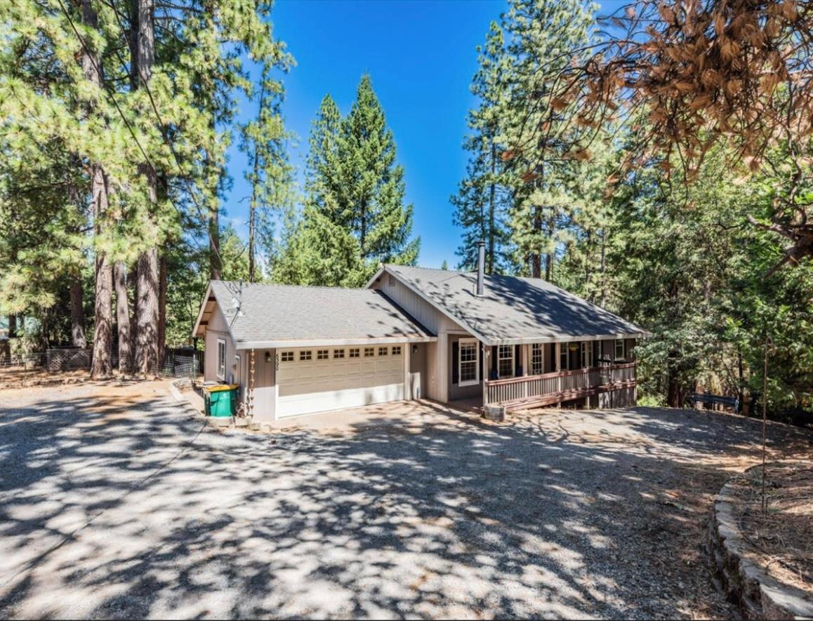 6390 Red Robin Road Placerville, CA 95667 - Photo 1 of 25