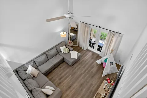 $395,000 | 11461 Lakeview Drive, Unit 8, Coral Springs, FL 33071