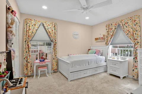 $395,000 | 11461 Lakeview Drive, Unit 8, Coral Springs, FL 33071