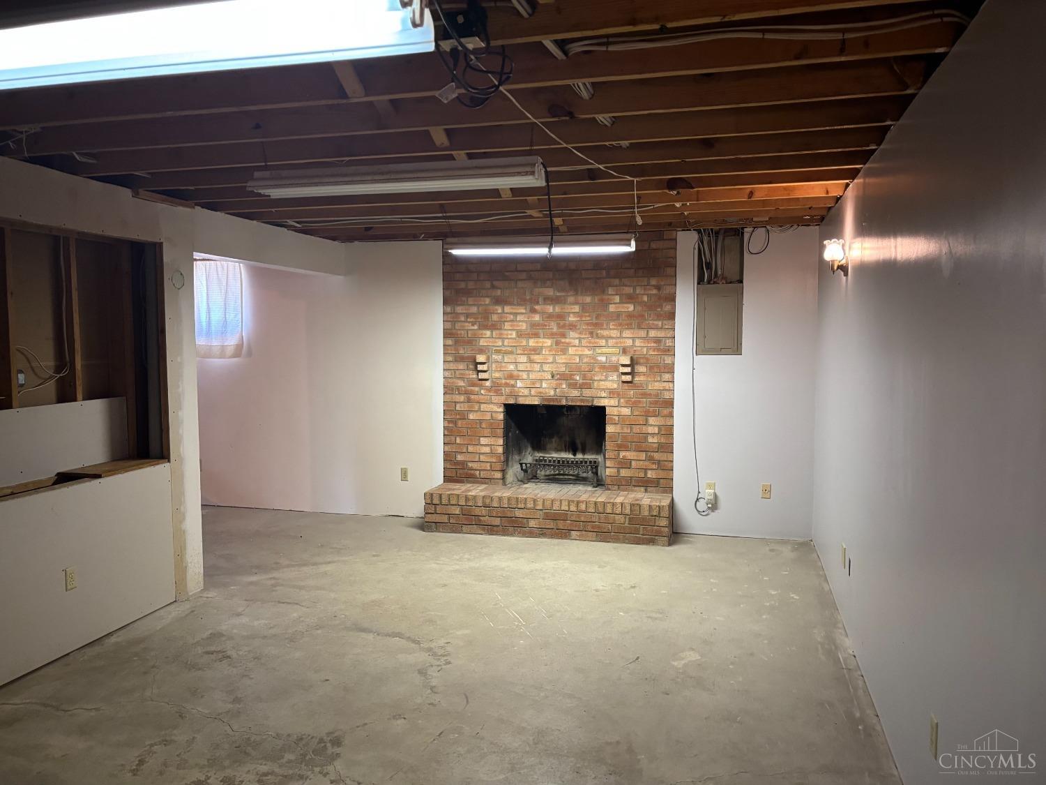 1793 Springdale Road Cincinnati, OH 45231 - Photo 16 of 29