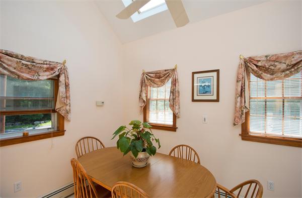73 Oak Ridge Road Medford, MA 02155 - Photo 13 of 24
