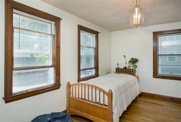 73 Oak Ridge Road Medford, MA 02155 - Photo 20 of 24