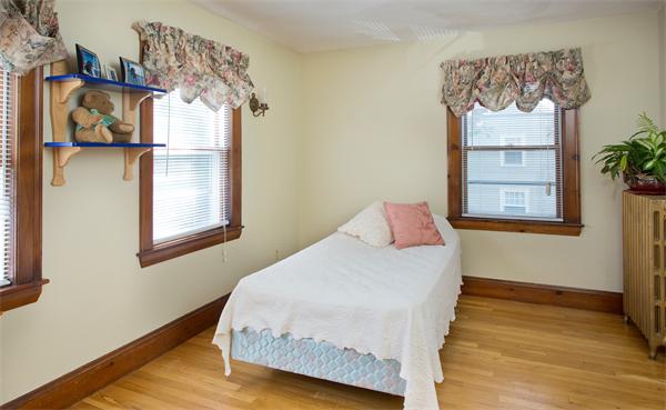 73 Oak Ridge Road Medford, MA 02155 - Photo 22 of 24