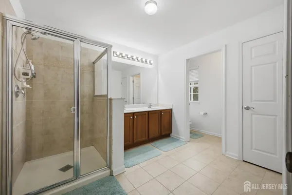 $699,000 | 4 Masters Boulevard, Piscataway, NJ 08854