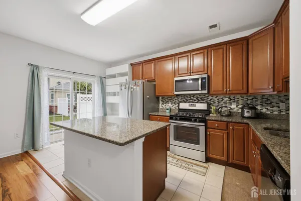 $699,000 | 4 Masters Boulevard, Piscataway, NJ 08854