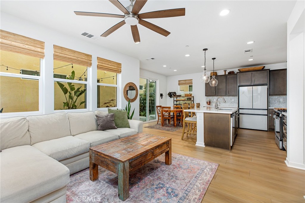 32561 Brunello Way Temecula, CA 92591 - Photo 4 of 56
