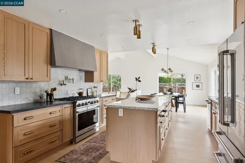 $1,895,000 | 3085 Avellano Drive, Walnut Creek, CA 94598