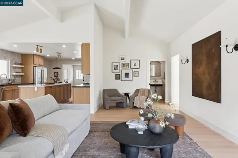 $1,895,000 | 3085 Avellano Drive, Walnut Creek, CA 94598