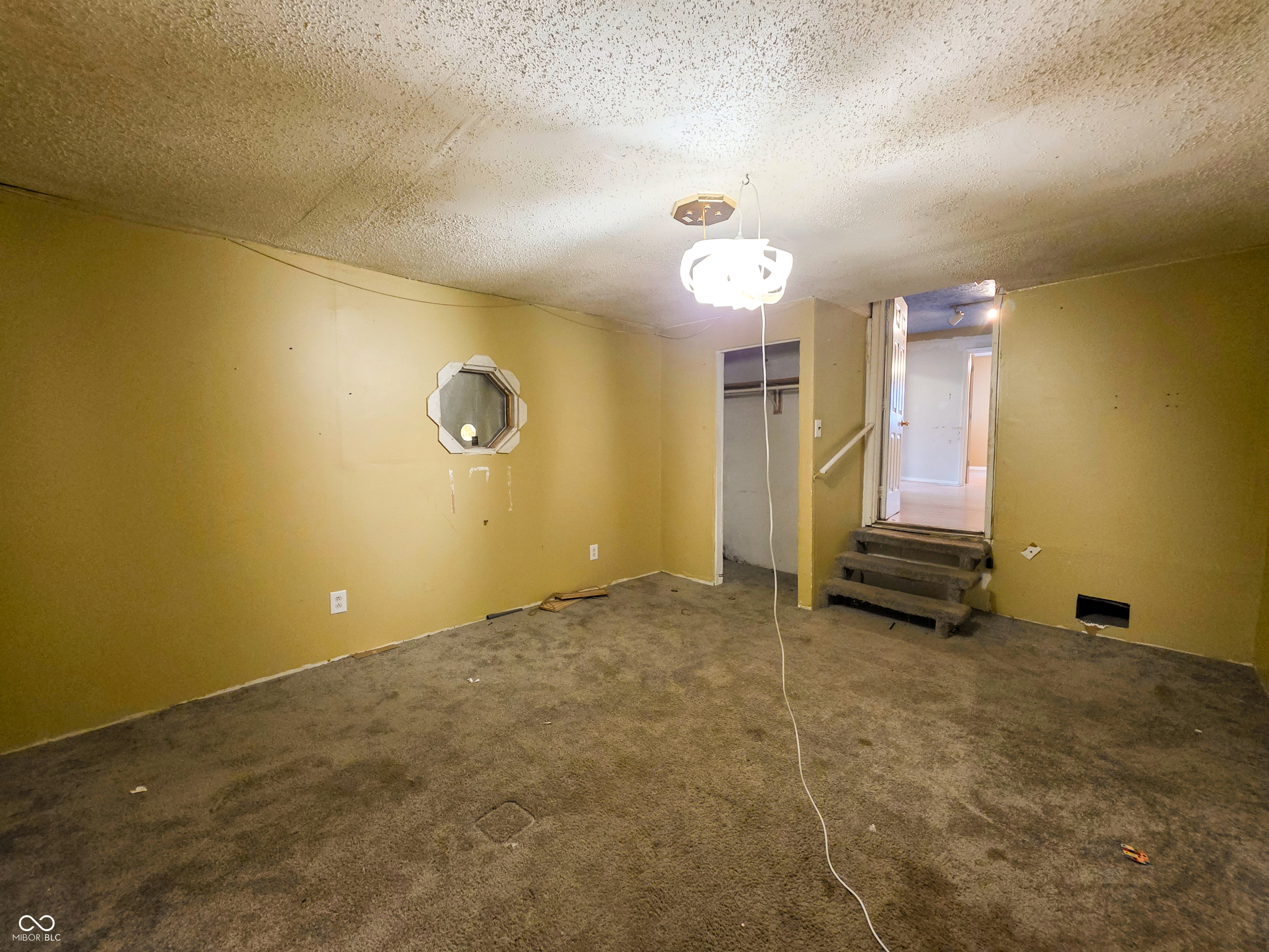 2228 Tippecanoe Street Terre Haute, IN 47807 - Photo 12 of 29