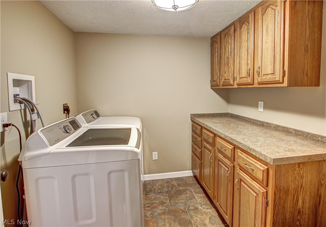 10107 Johnnycake Ridge Road Painesville, OH 44077 - Photo 23 of 35